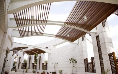 Sheraton Exterior Metal Pergola & wood Beams